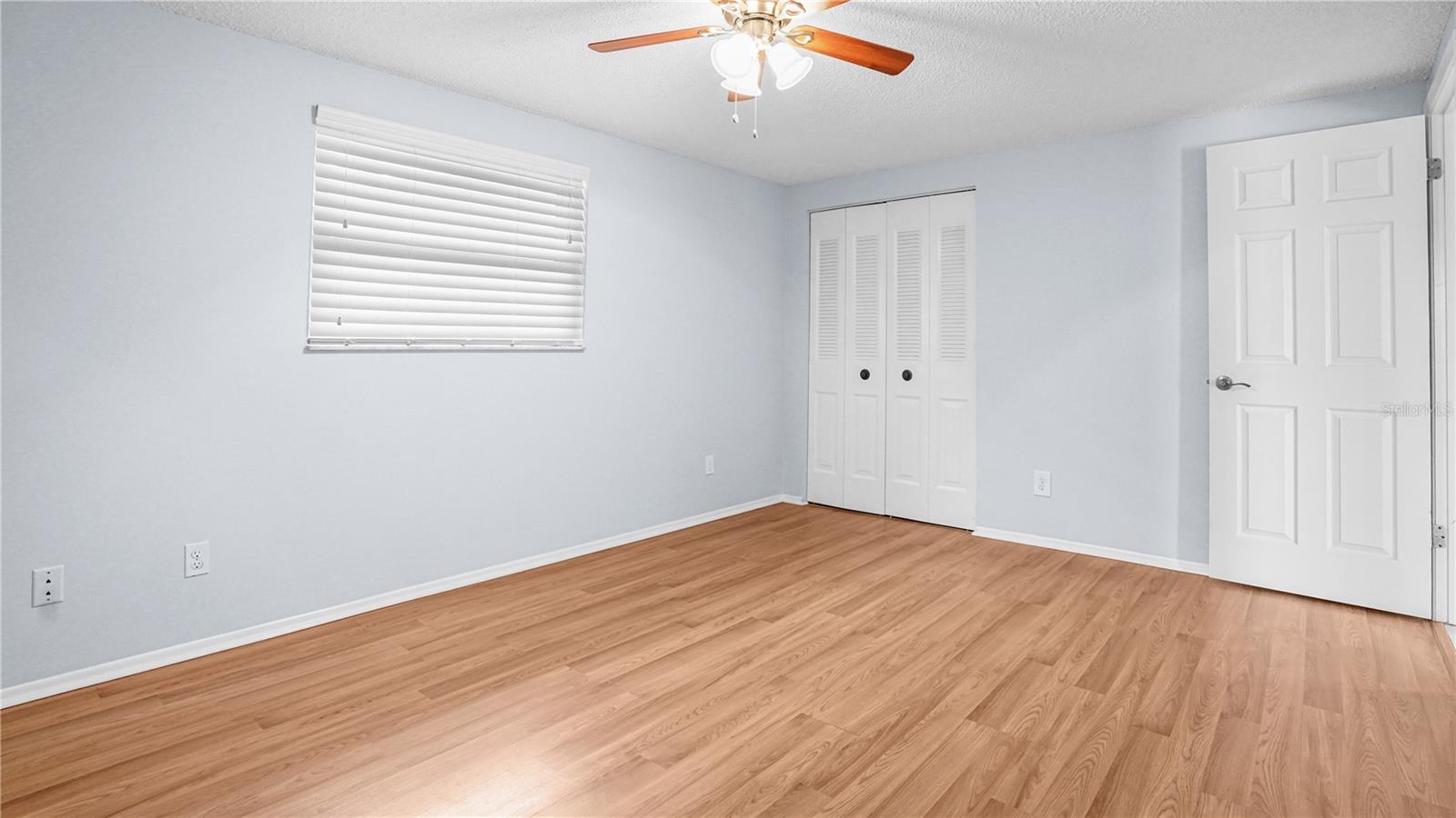 8747 HEMLOCK LN — photo 26