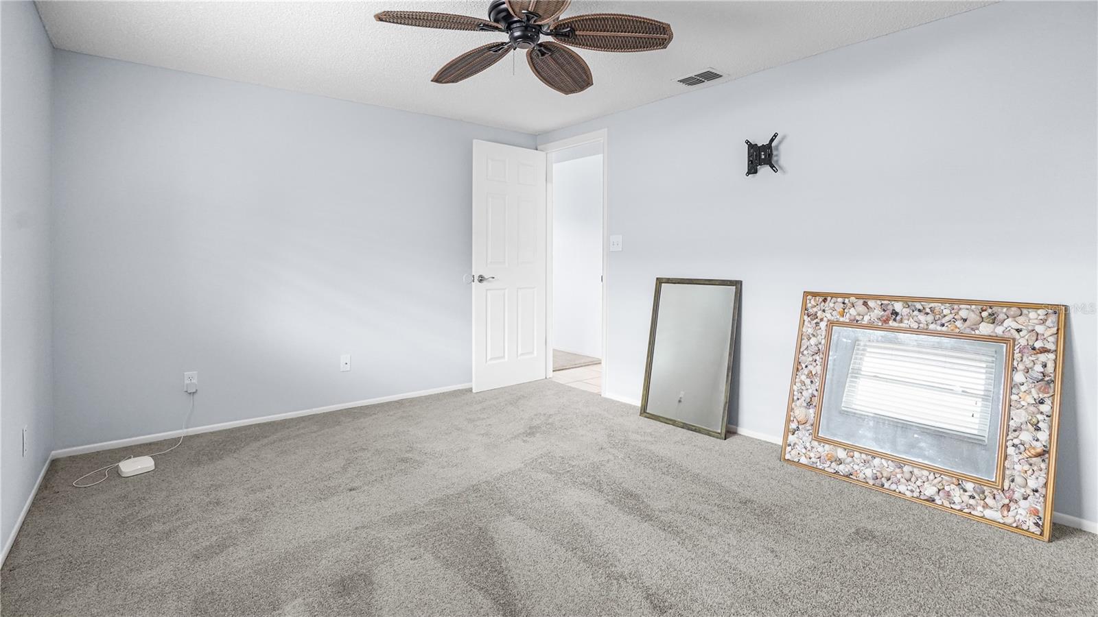 8747 HEMLOCK LN — photo 25