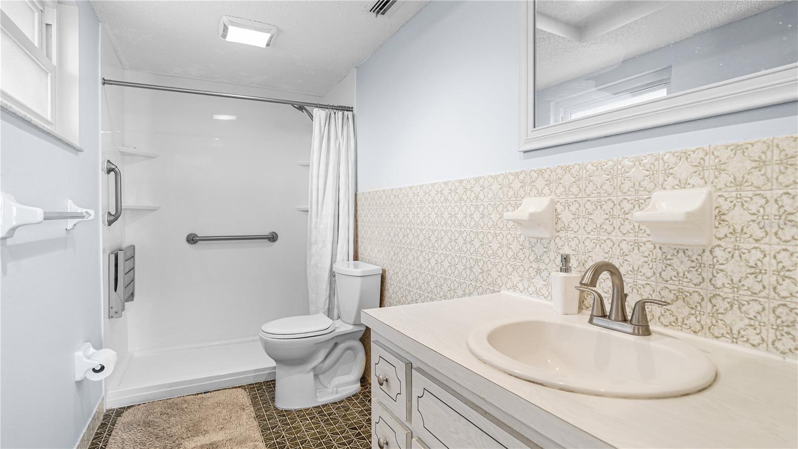 8747 HEMLOCK LN — photo 20