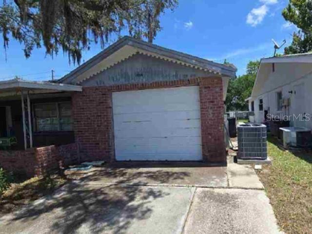 10914 QUEENS RD — photo 2