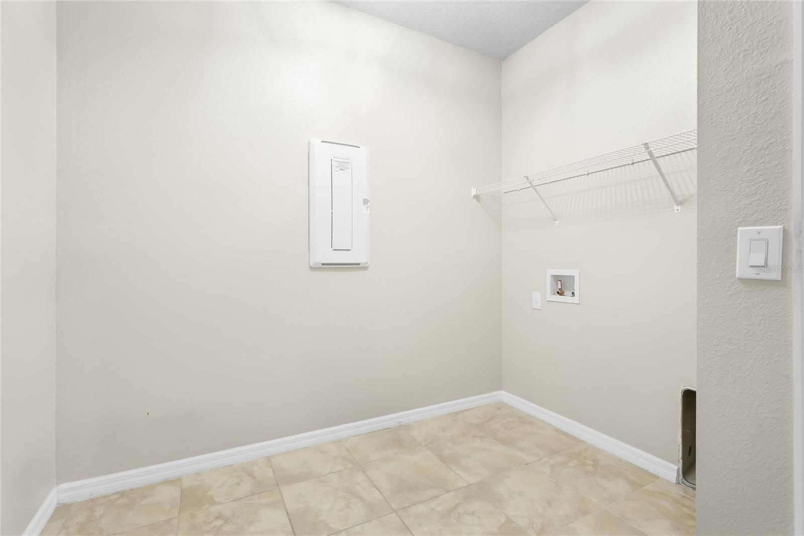 6574 KENAVA LOOP — photo 22