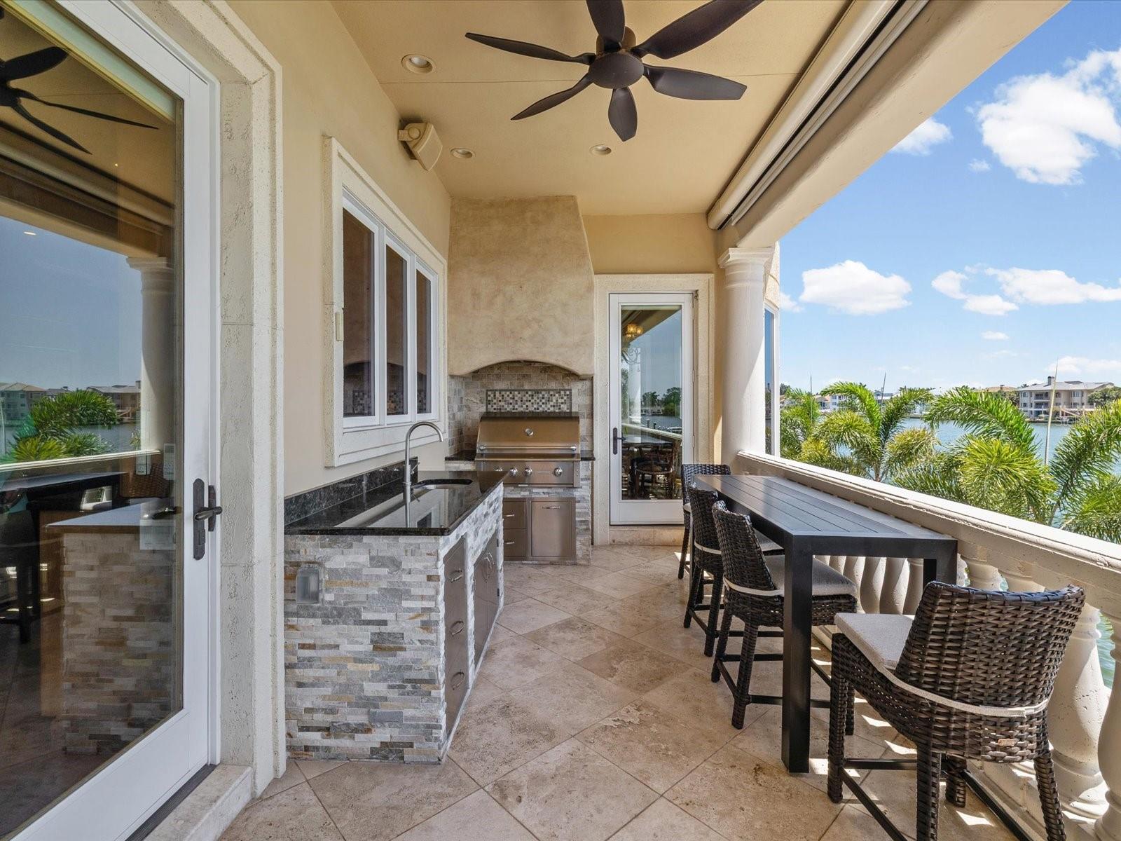 6224 PASADENA POINT BLVD — photo 32
