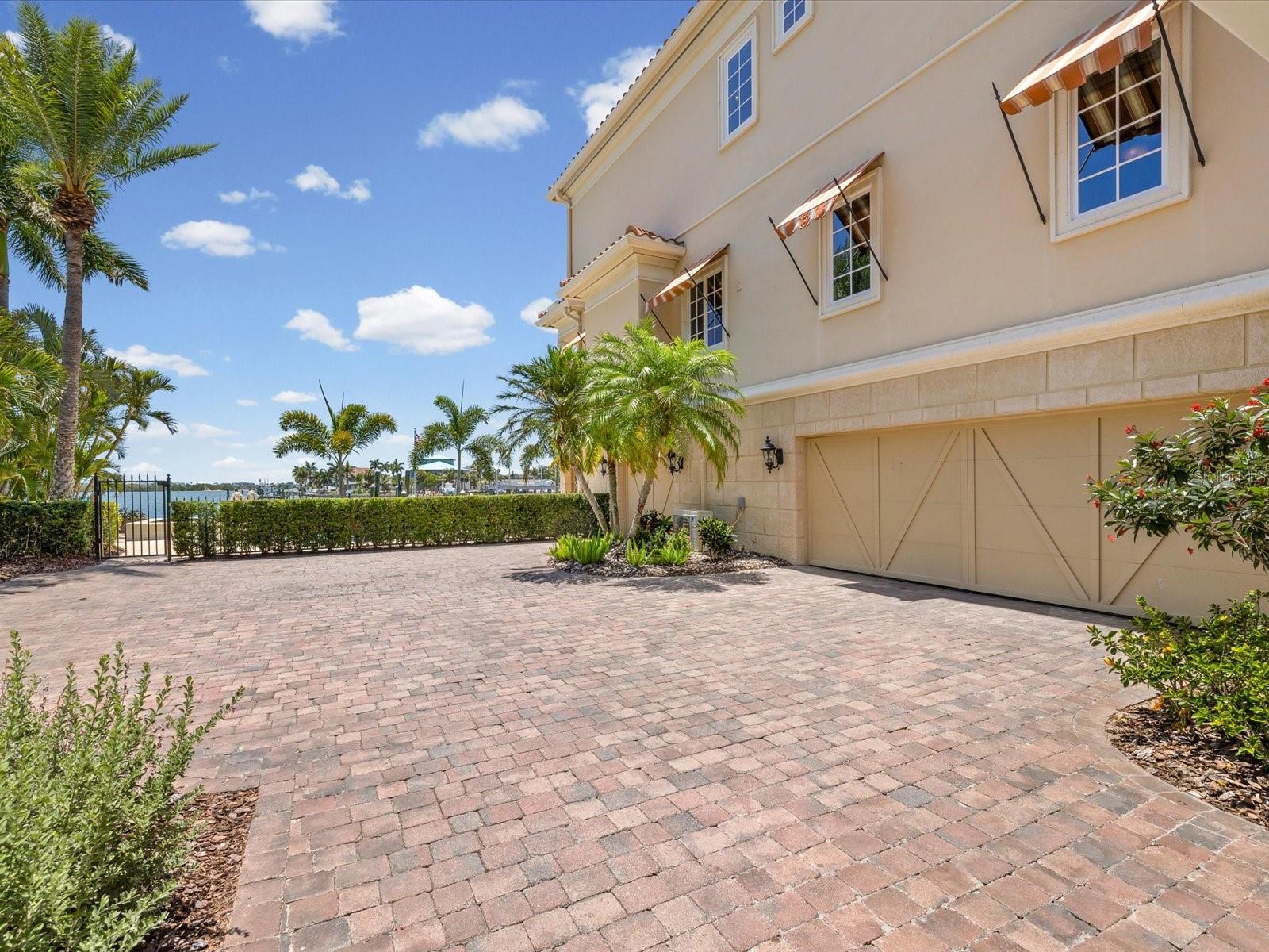 6224 PASADENA POINT BLVD — photo 72