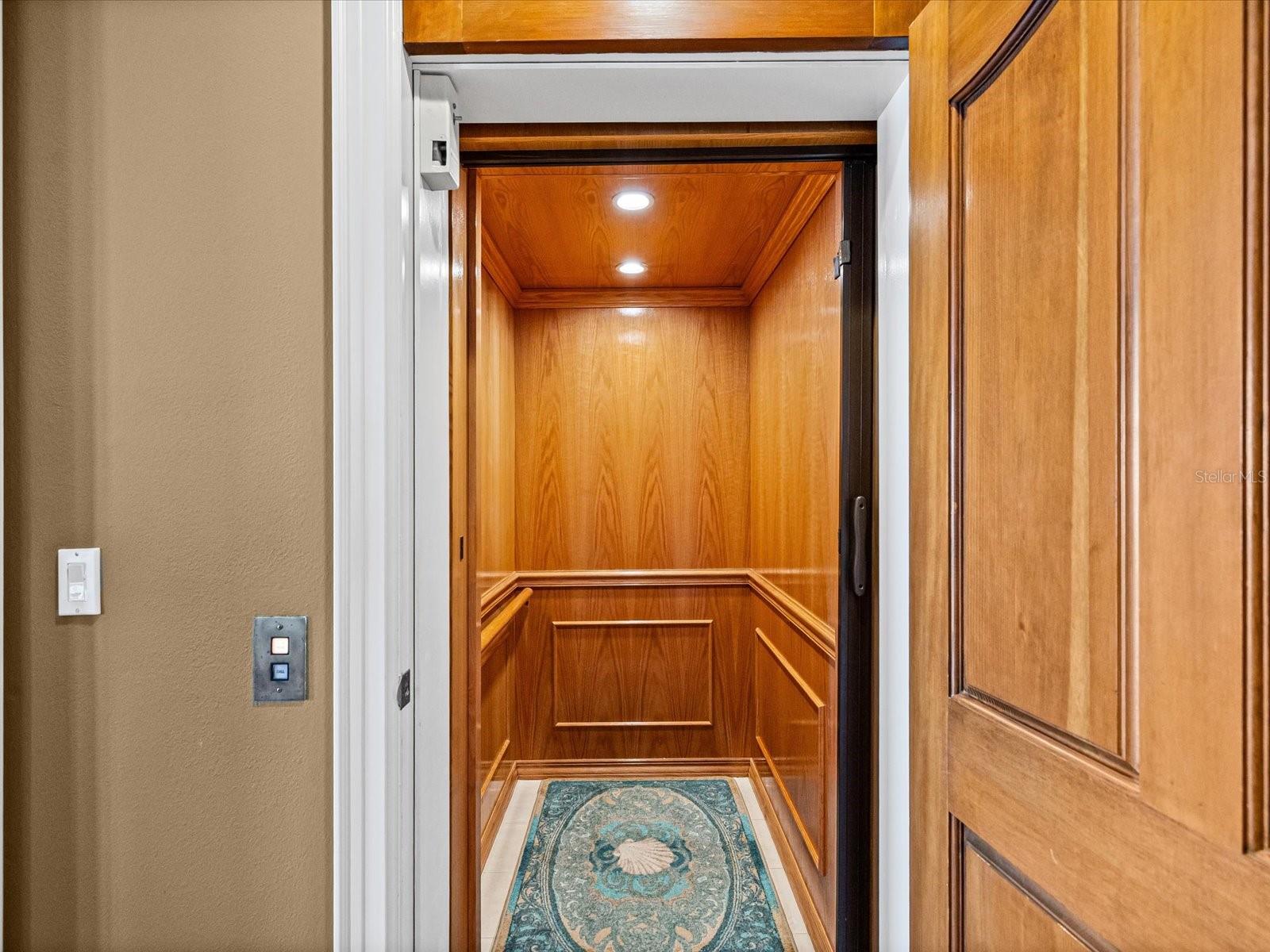 6224 PASADENA POINT BLVD — photo 38