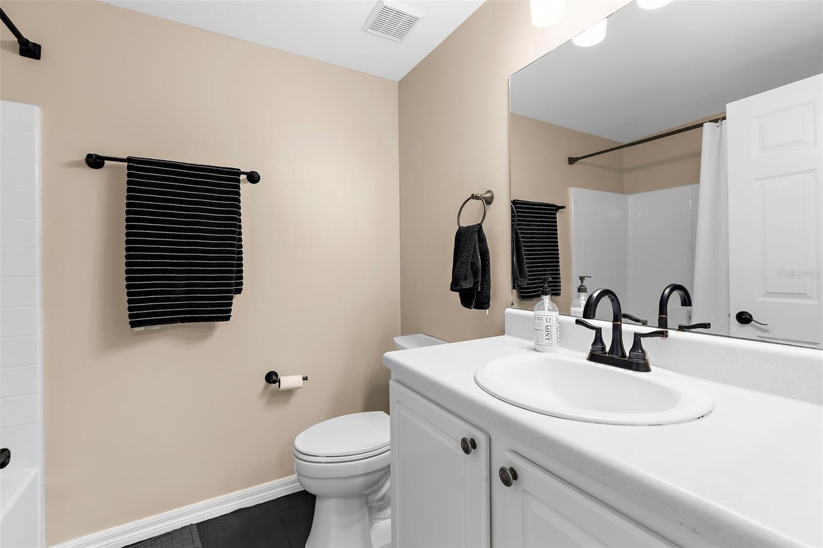 5601 BENTGRASS DR #102 — photo 31