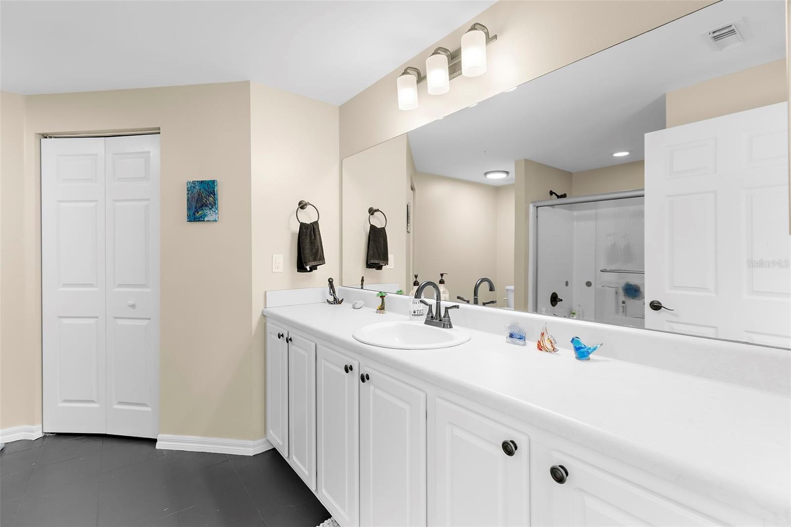 5601 BENTGRASS DR #102 — photo 25