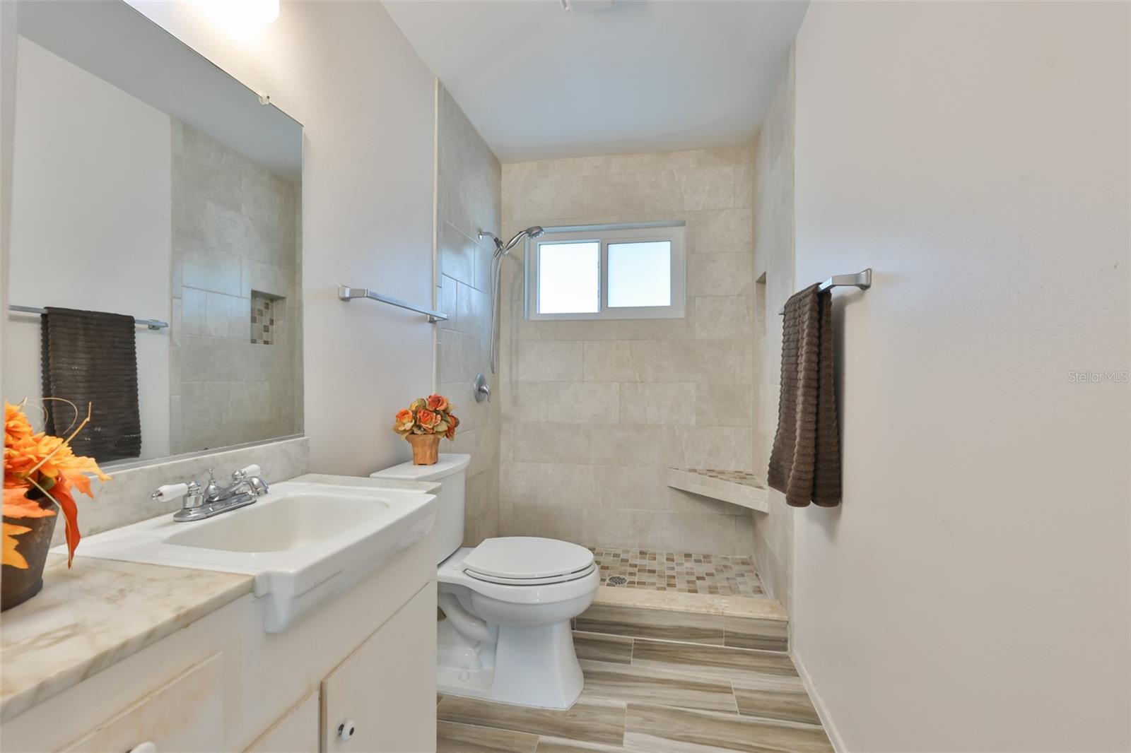 1216 VALLEY FORGE BLVD — photo 14