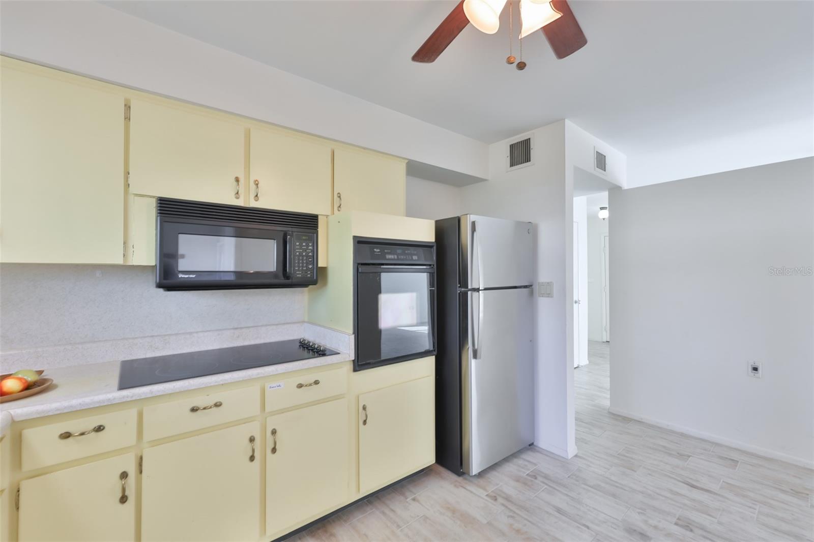 1216 VALLEY FORGE BLVD — photo 27