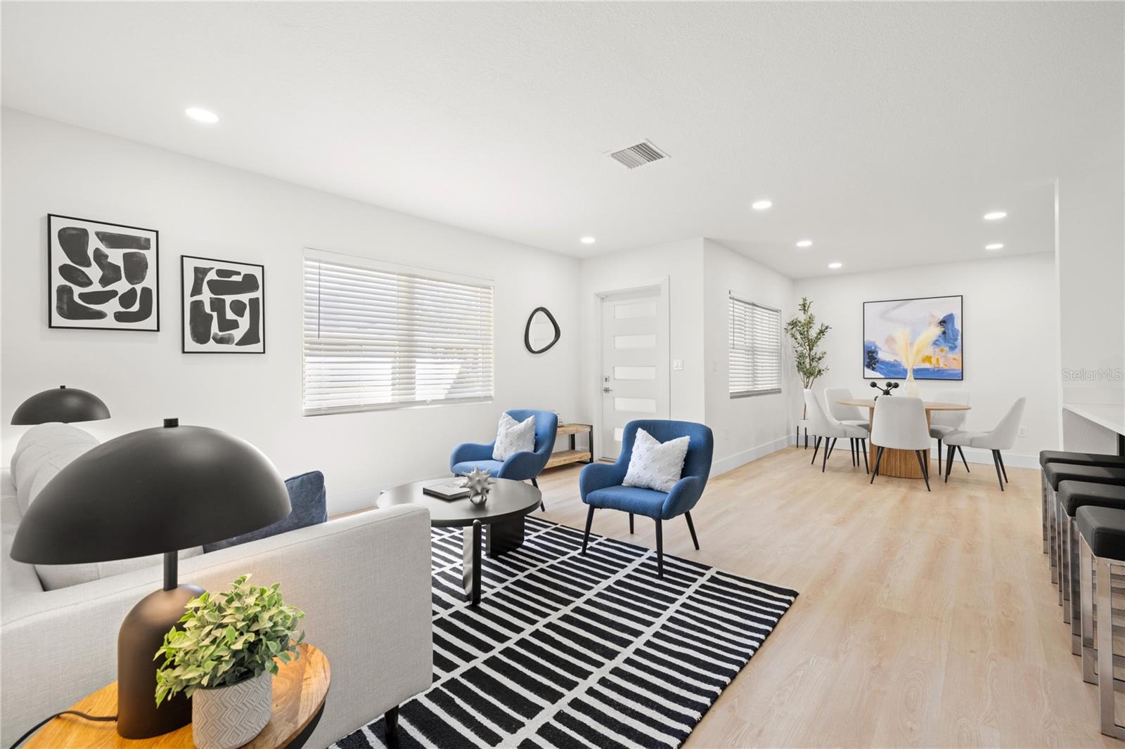 2117 S WEST SHORE BLVD — photo 3