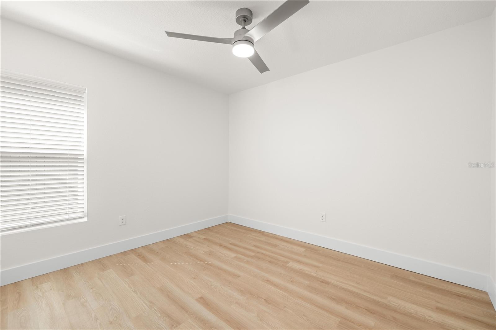 2117 S WEST SHORE BLVD — photo 21