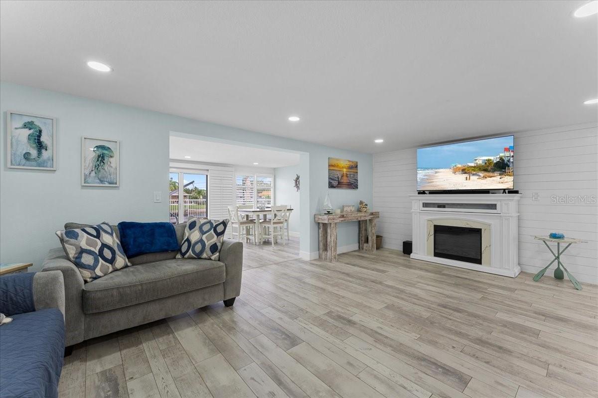 4951 POMPANO DR — photo 15