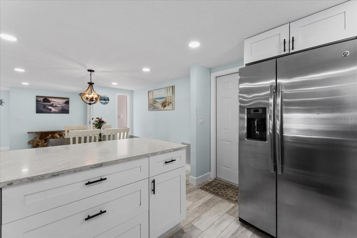 4951 POMPANO DR — photo 17