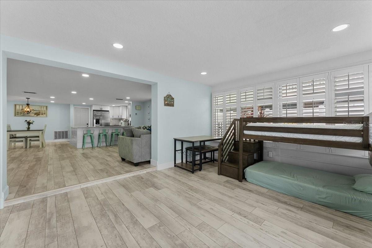 4951 POMPANO DR — photo 22
