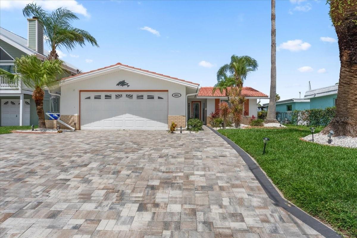 4951 POMPANO DR — photo 2