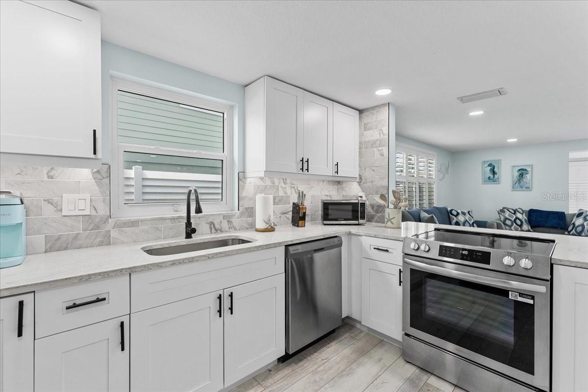 4951 POMPANO DR — photo 20