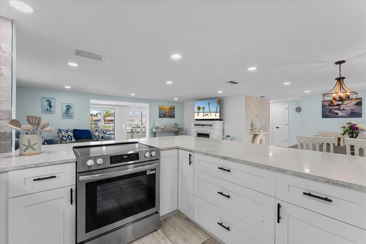 4951 POMPANO DR — photo 18