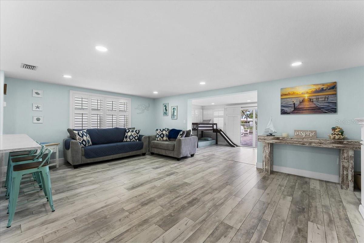 4951 POMPANO DR — photo 10