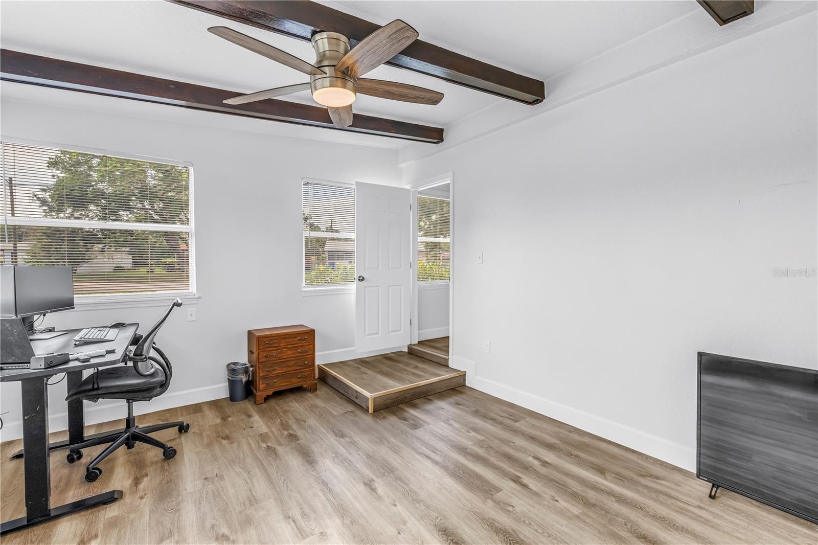 7599 MEADOWLAWN DR N — photo 19