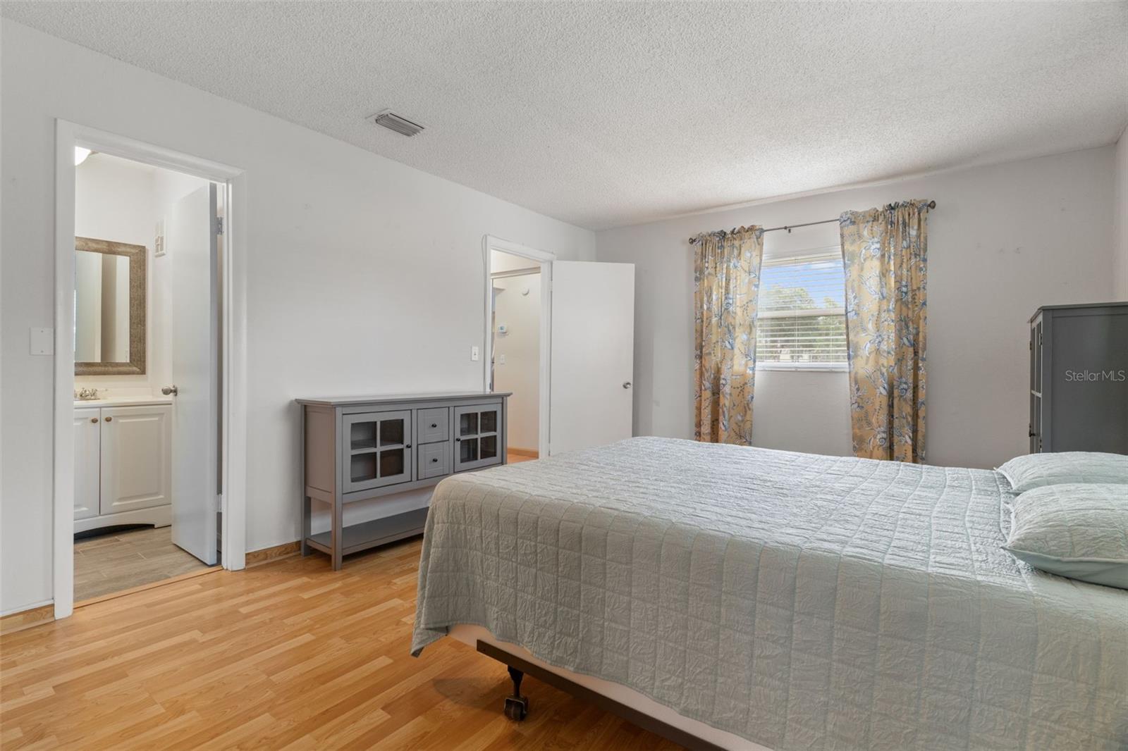 12102 BOYNTON LN #B — photo 24