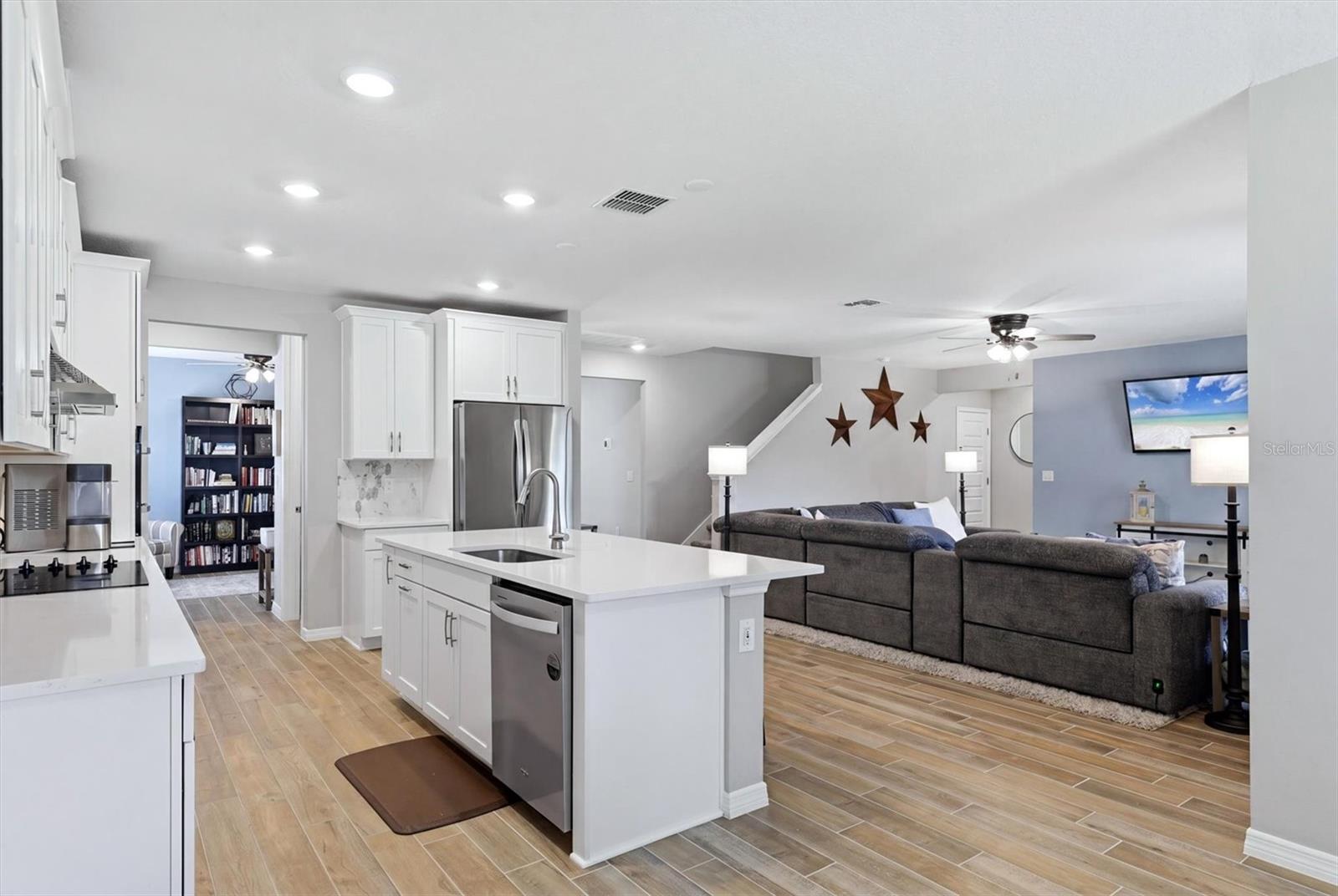 14026 GINNIE SPRINGS WAY — photo 18