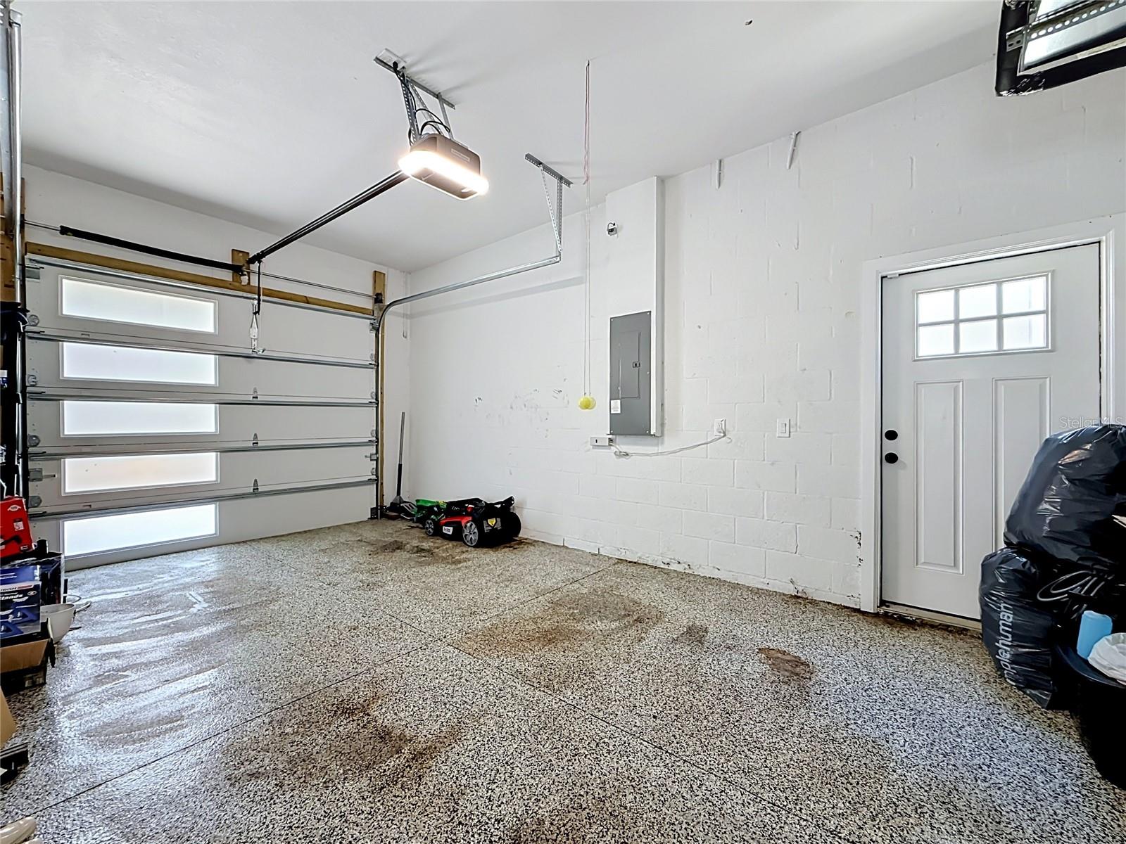 525 ELM ST — photo 44