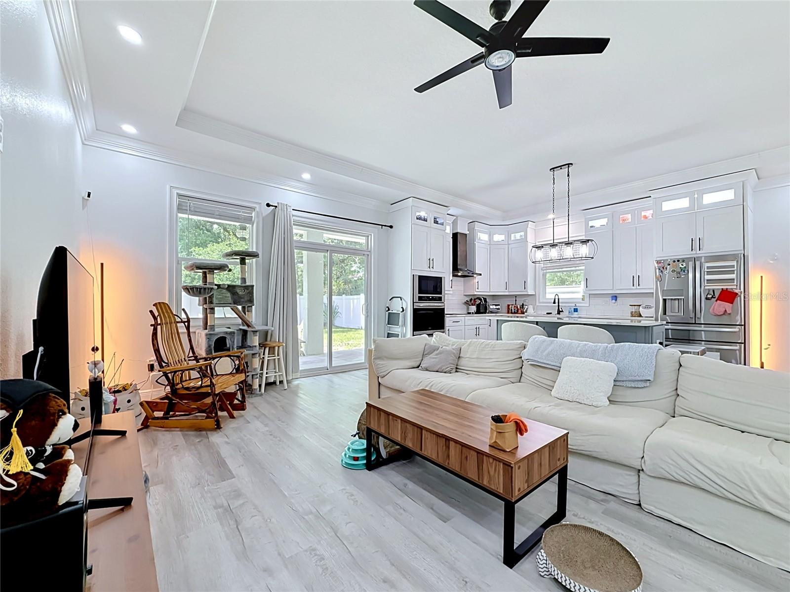 525 ELM ST — photo 21