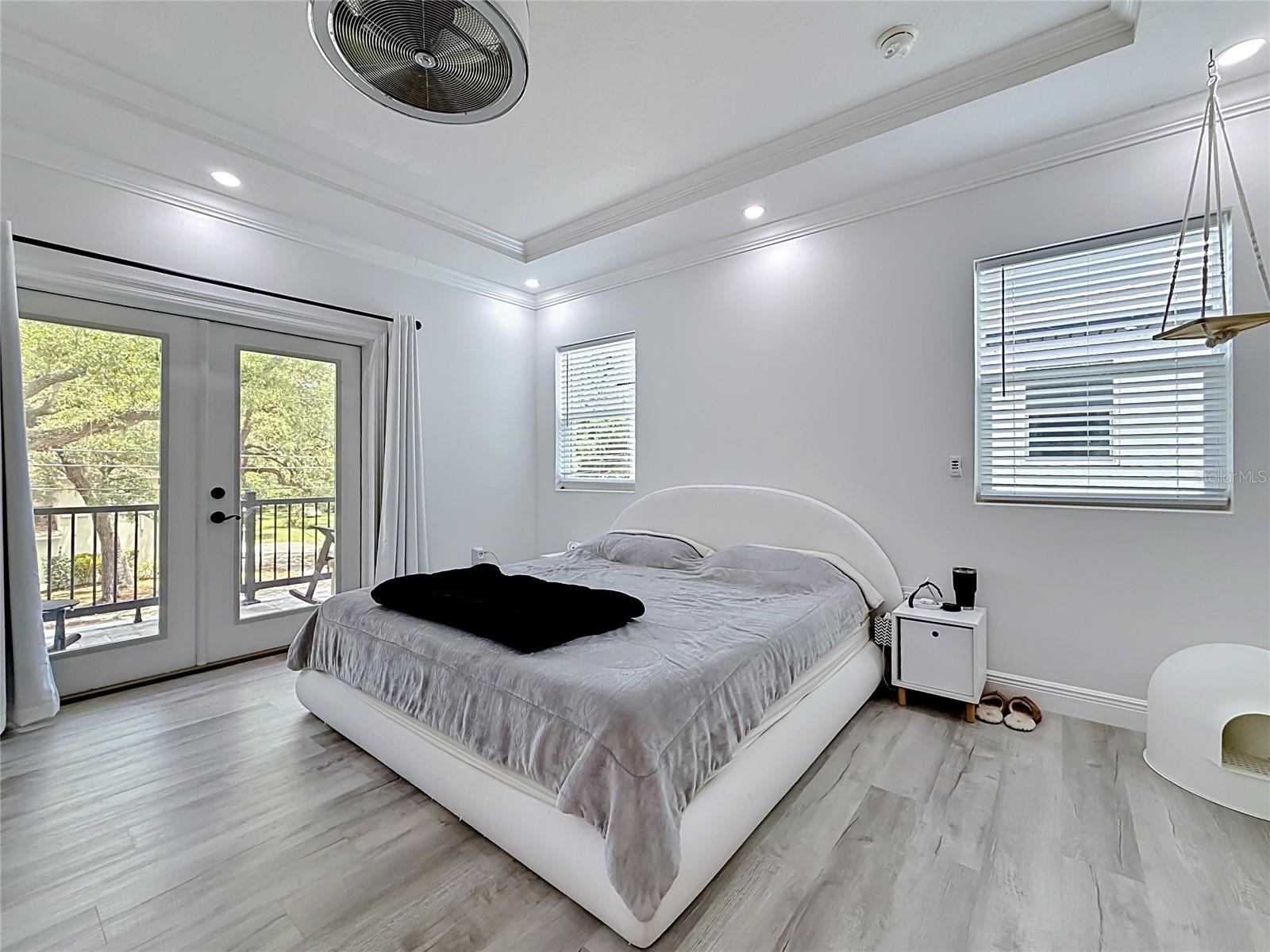 525 ELM ST — photo 34