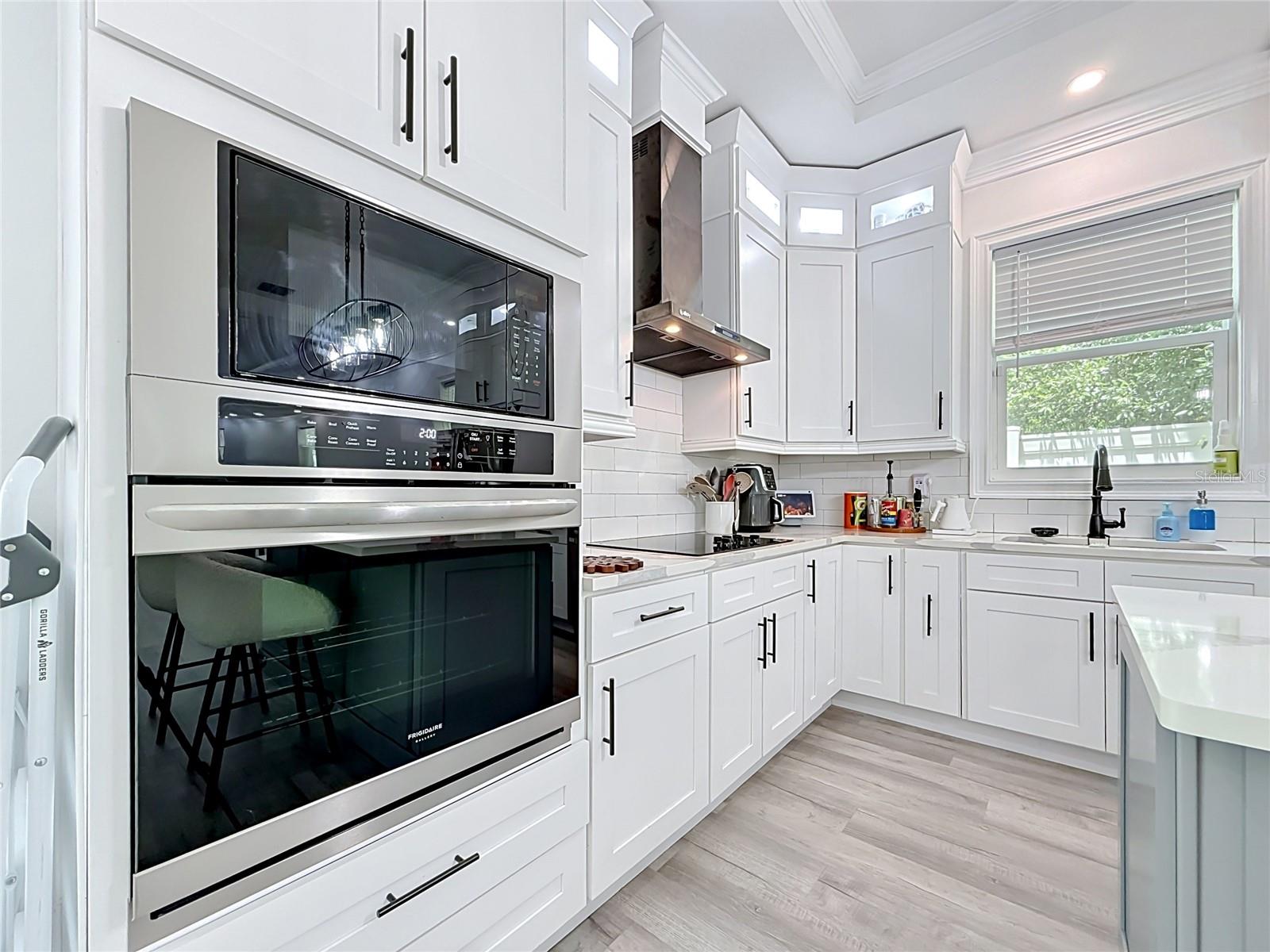 525 ELM ST — photo 18