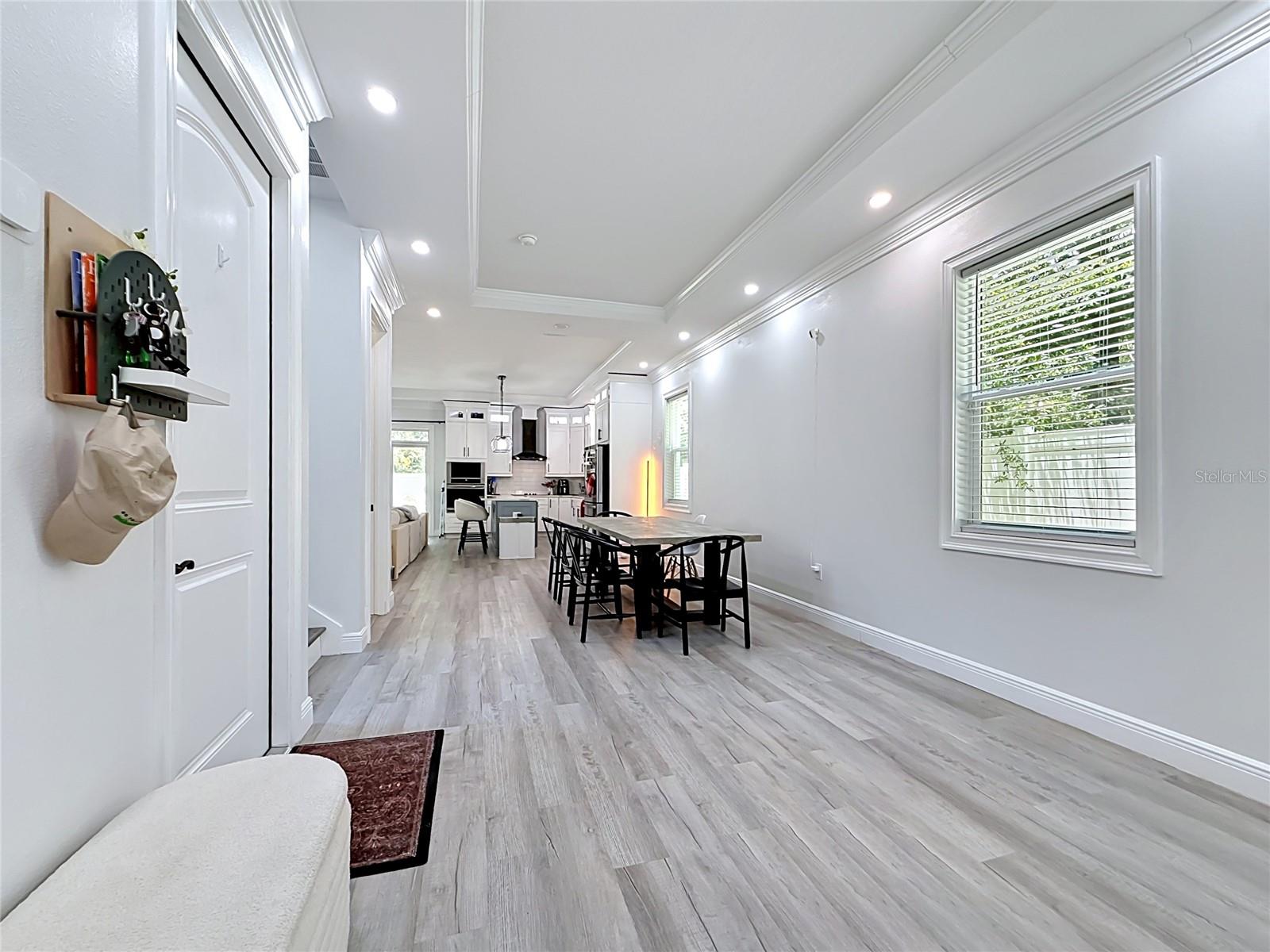 525 ELM ST — photo 8