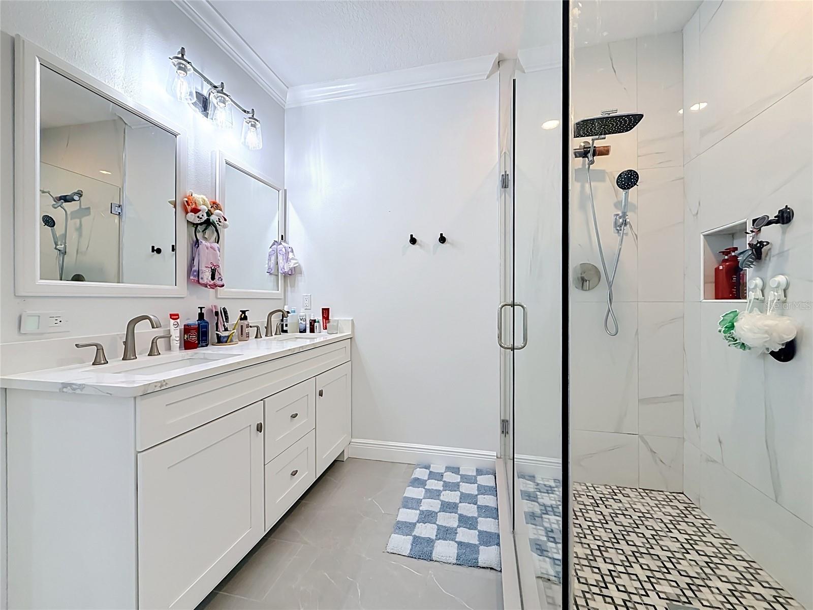 525 ELM ST — photo 39