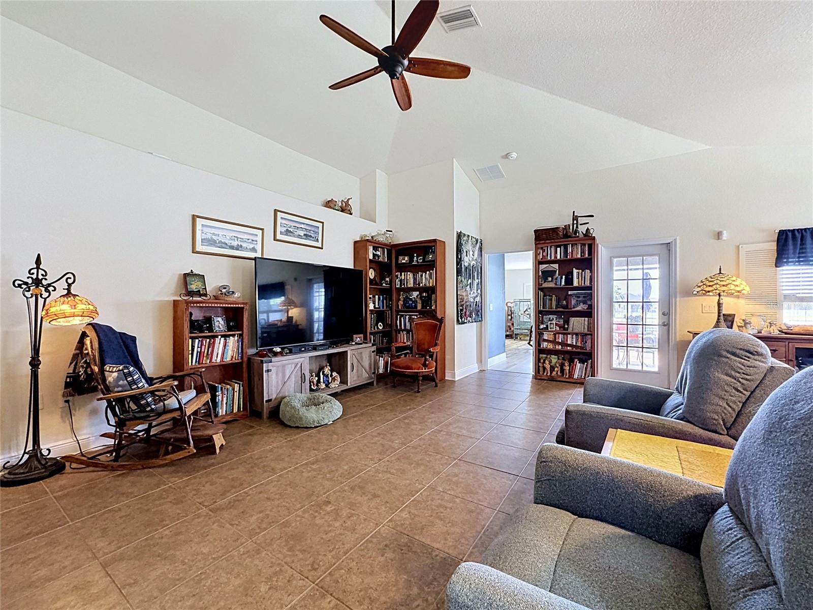 10821 STANDING STONE DR — photo 11
