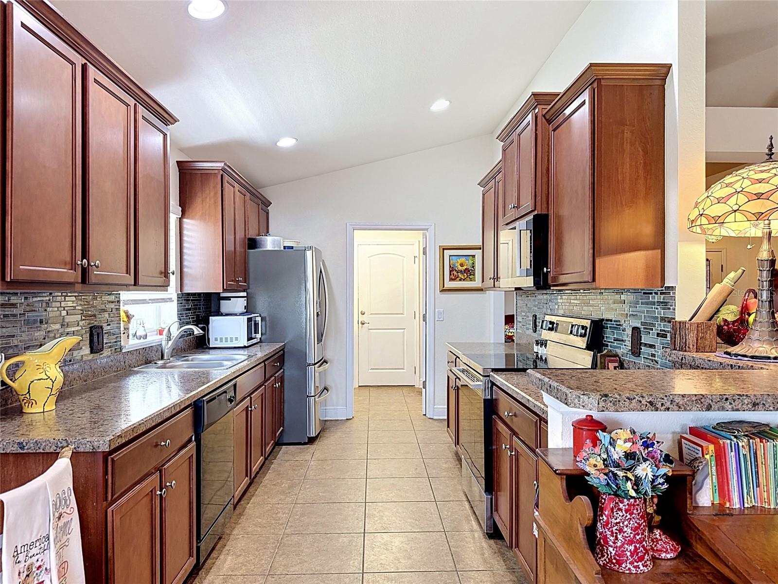 10821 STANDING STONE DR — photo 16