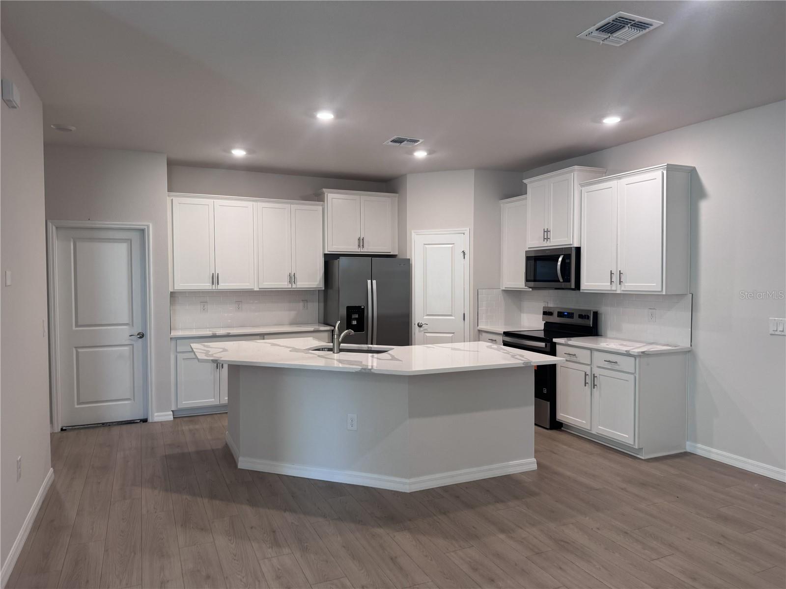 18354 TAVERNSIDE TRL — photo 3