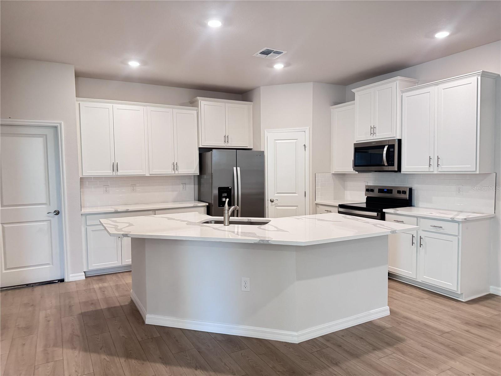 18354 TAVERNSIDE TRL — photo 4