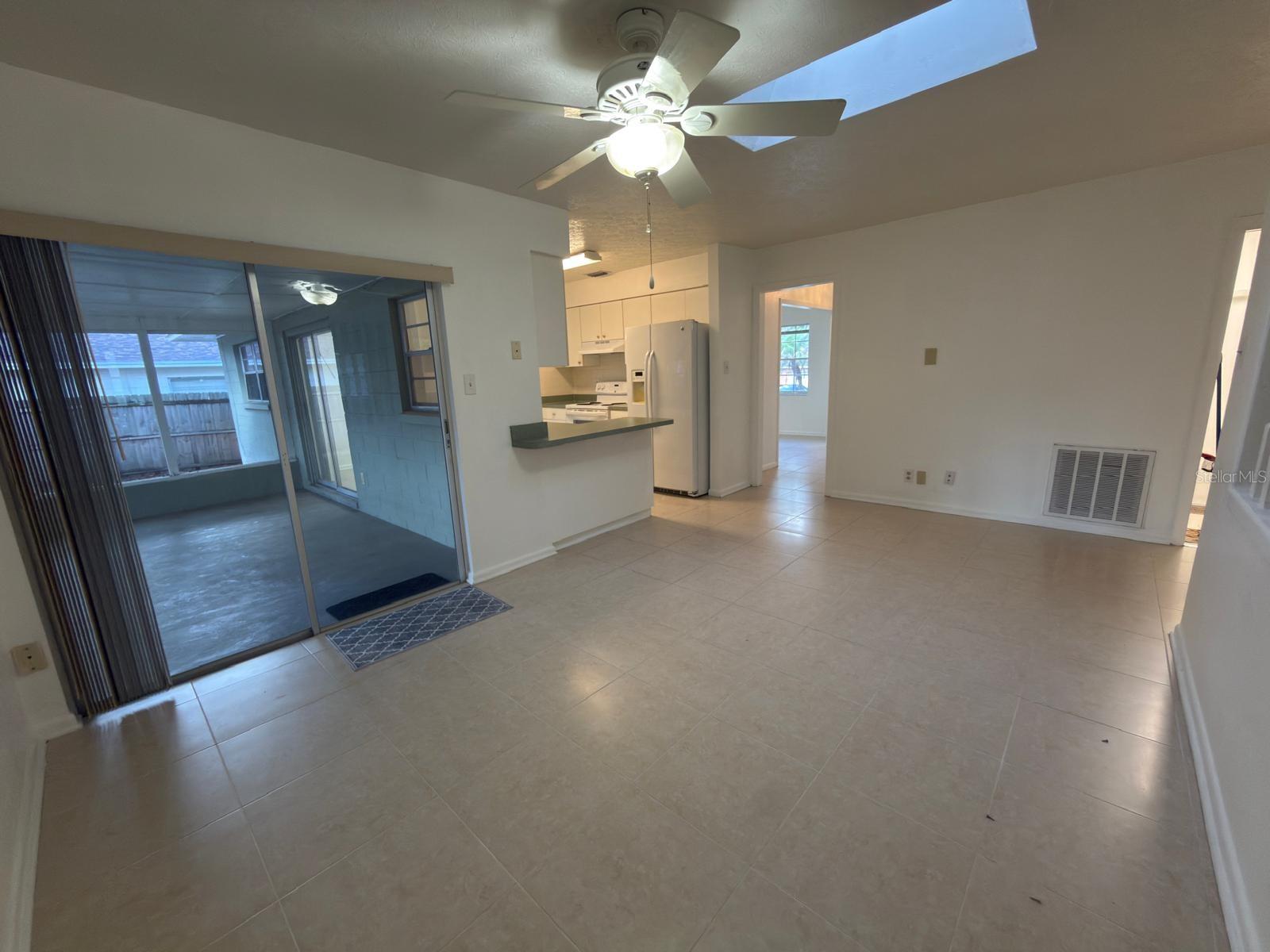2209 BOXWOOD WAY — photo 5