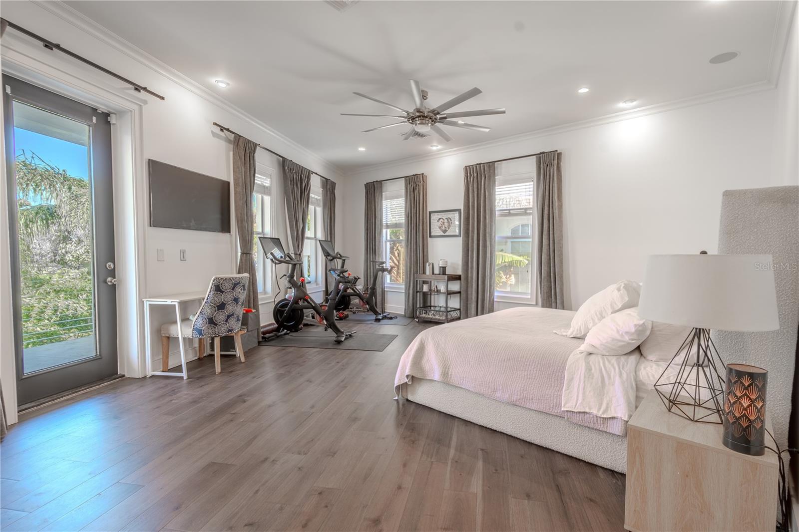 2711 W TRILBY AVE — photo 12