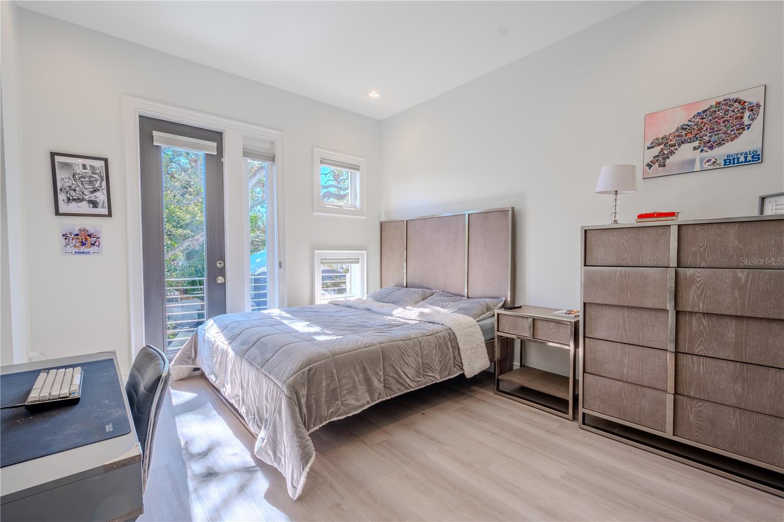 2711 W TRILBY AVE — photo 25
