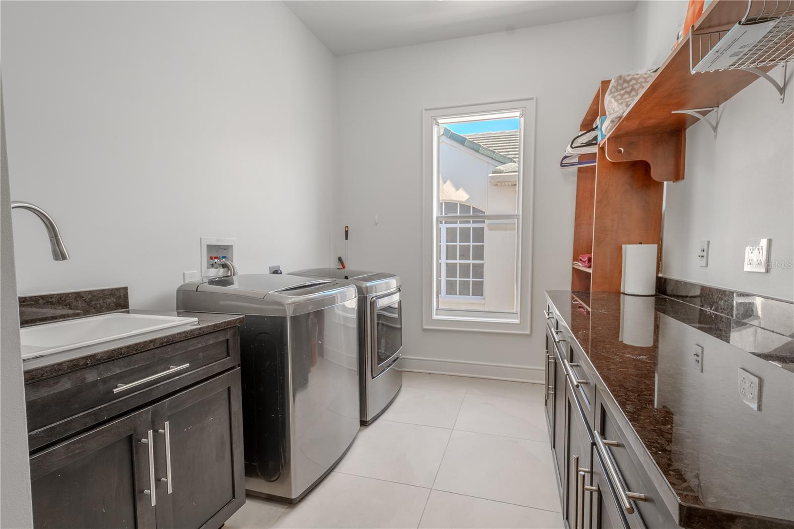 2711 W TRILBY AVE — photo 22