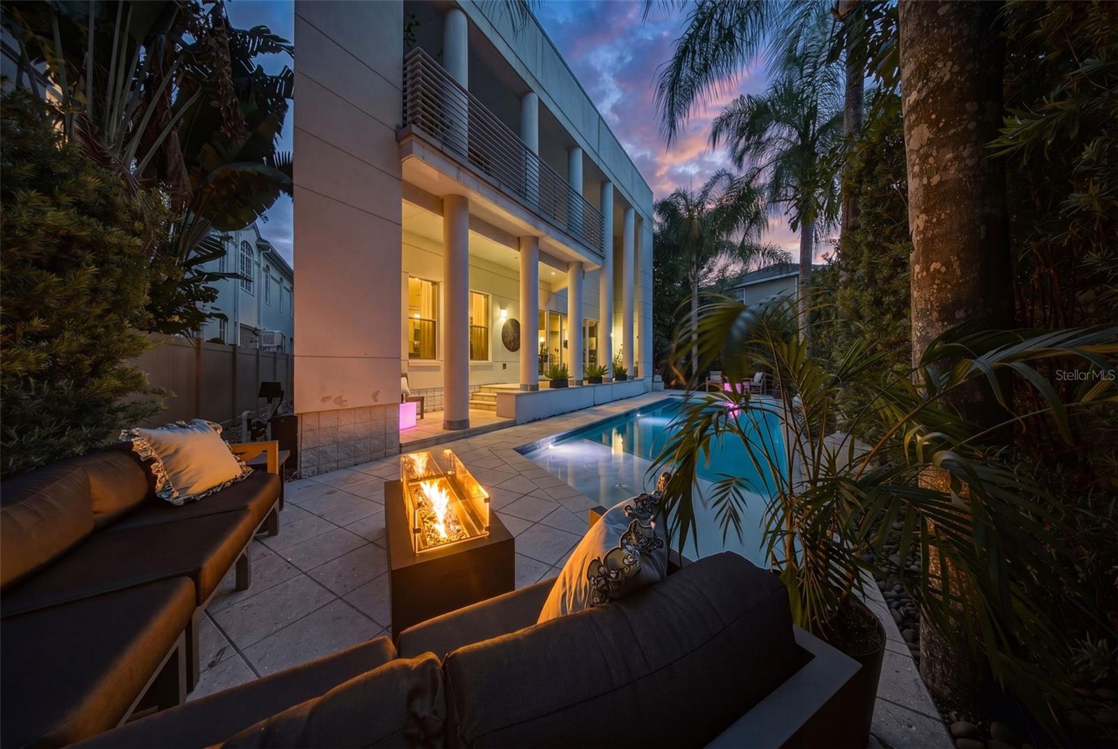 2711 W TRILBY AVE — photo 33