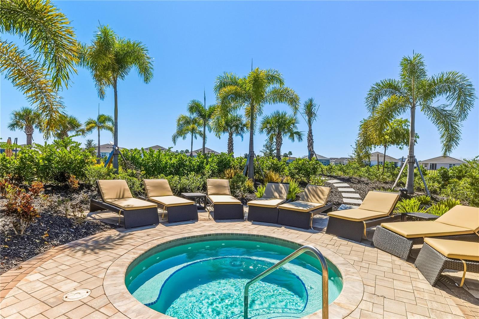 4311 FENCE ROW CT — photo 40