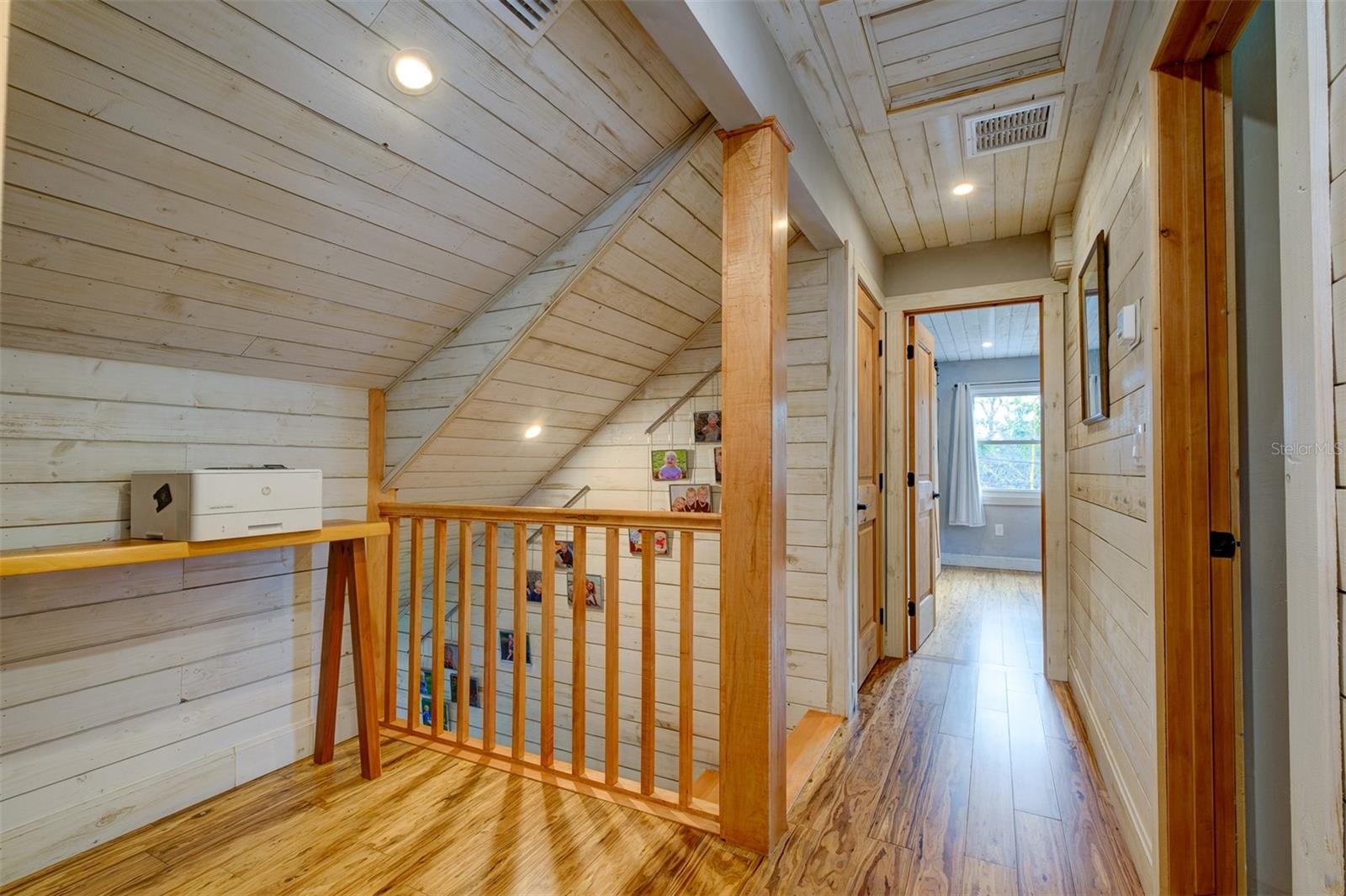 2690 TEMPLE ST — photo 38