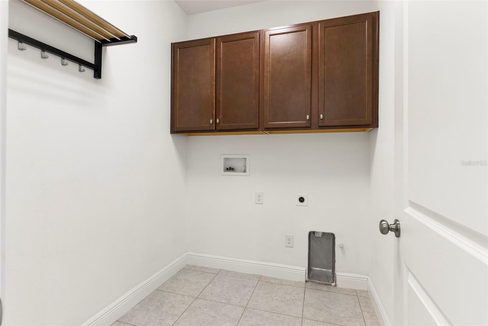 3918 GAVIOTA DR — photo 29