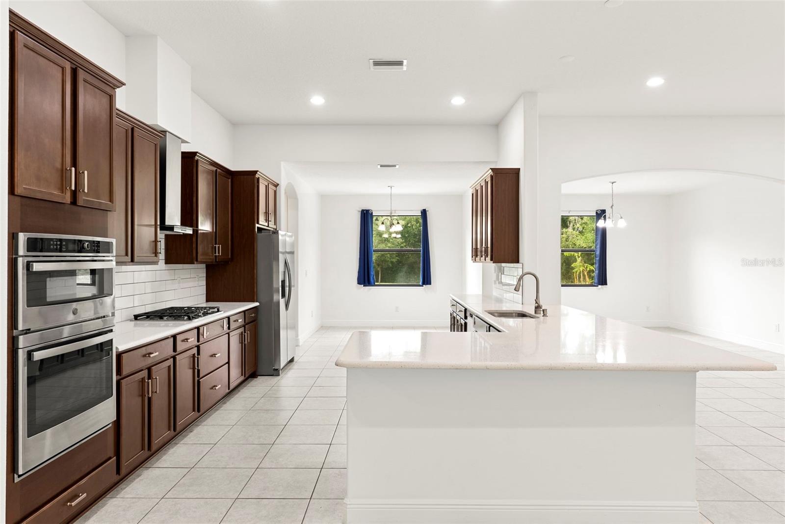 3918 GAVIOTA DR — photo 13