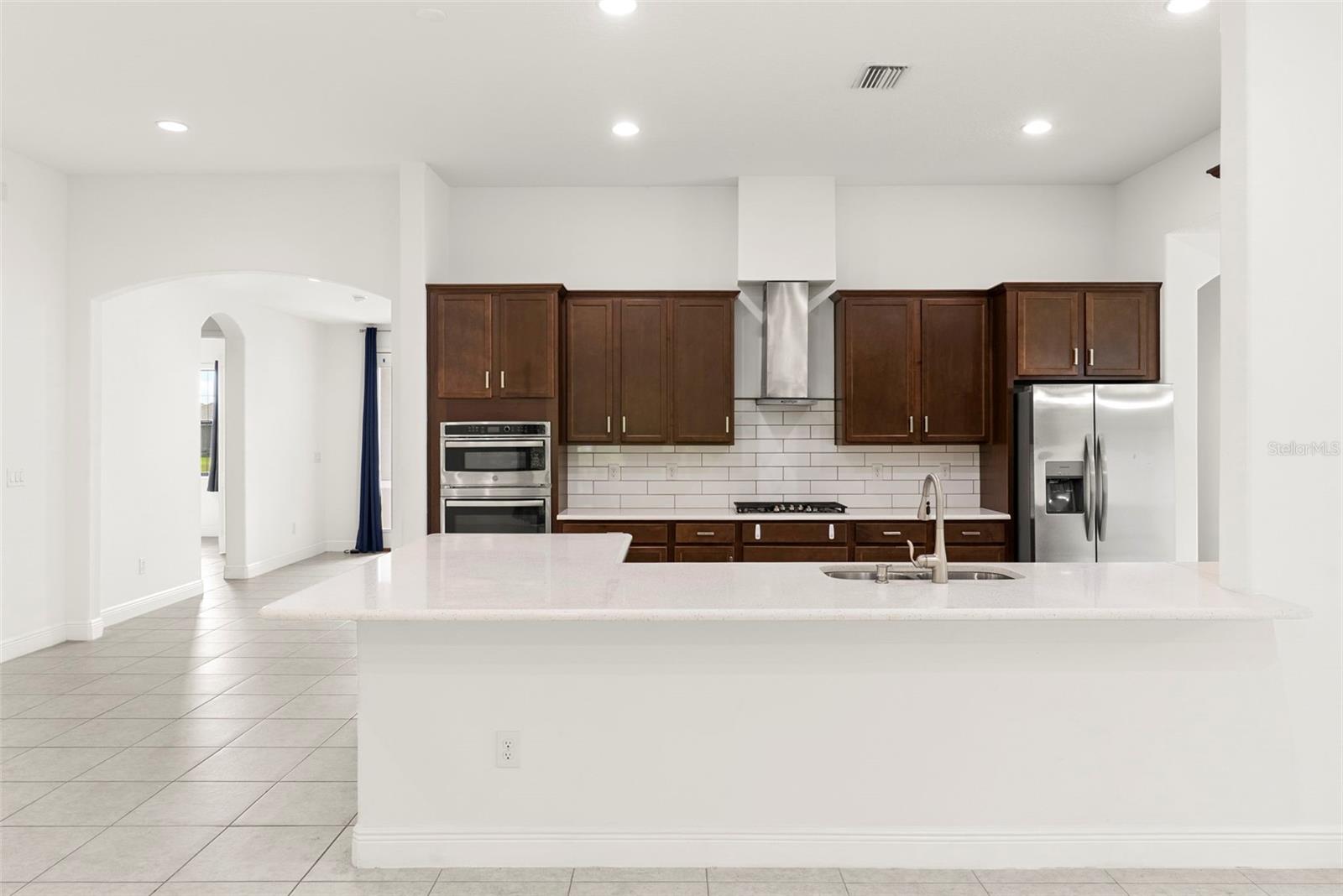 3918 GAVIOTA DR — photo 10