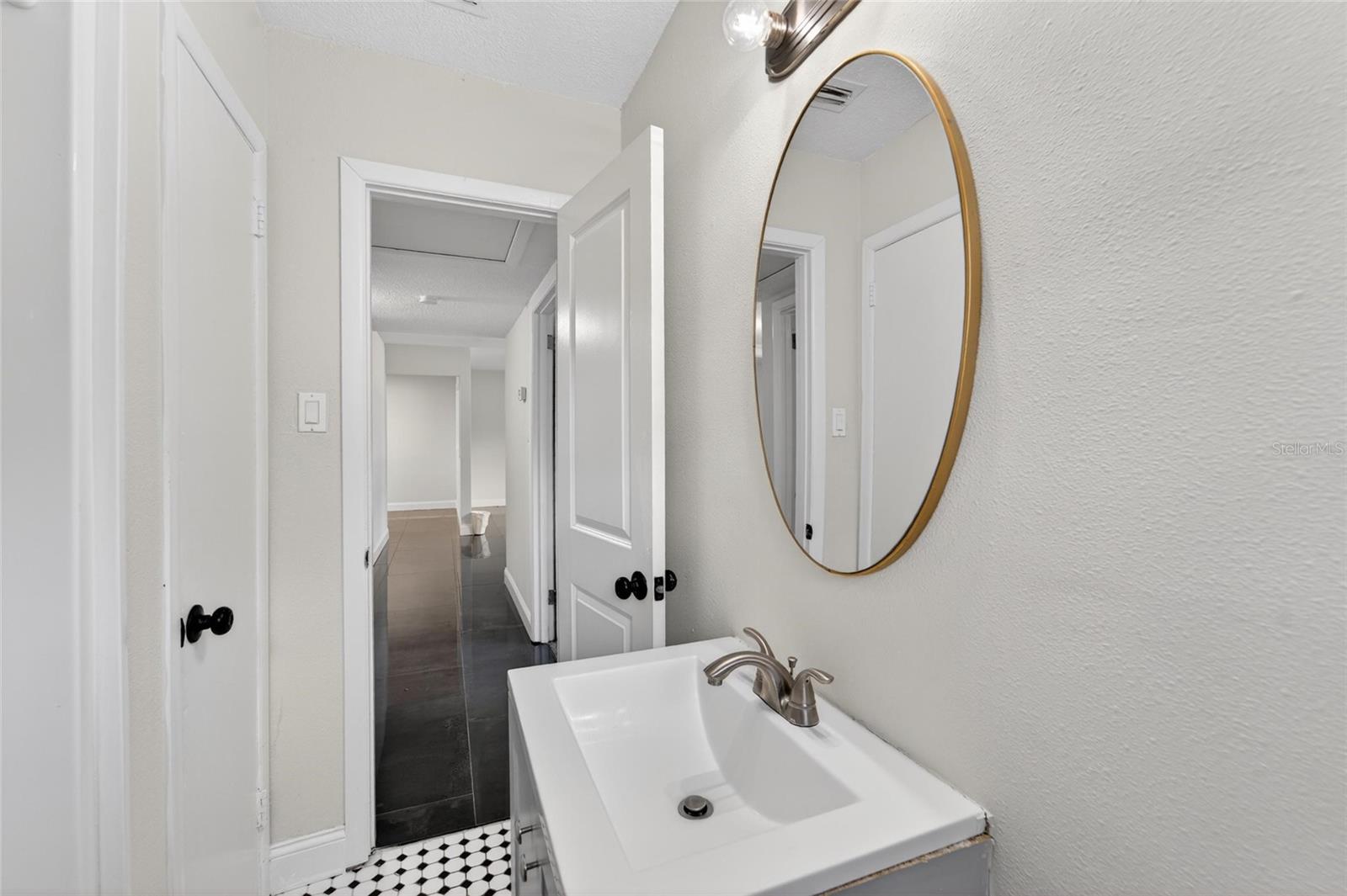 3009 E FERN ST — photo 32