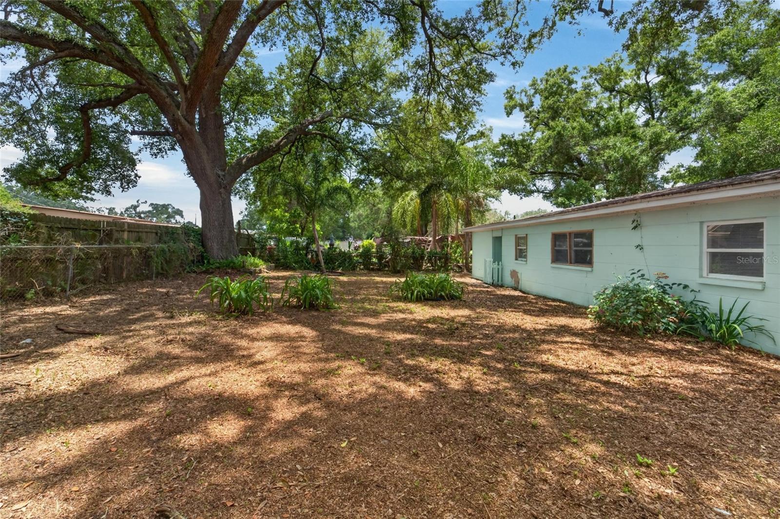 3009 E FERN ST — photo 37