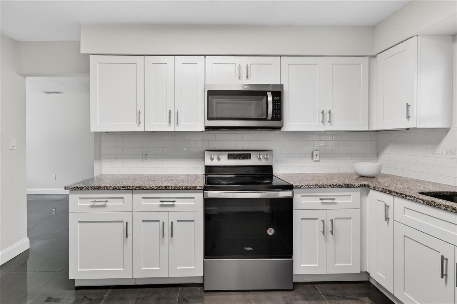 3009 E FERN ST — photo 13