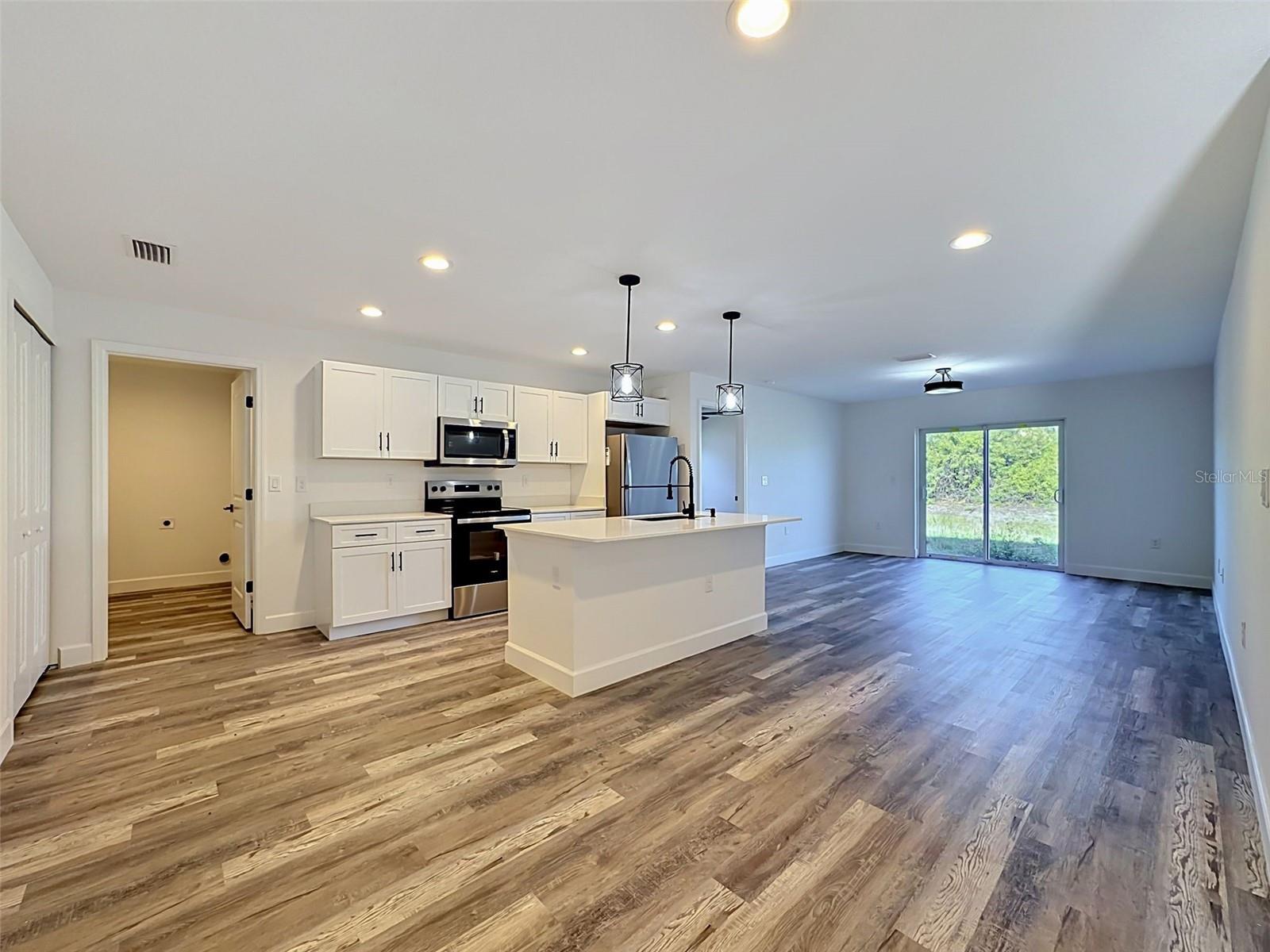 2715 GISELA RD — photo 34