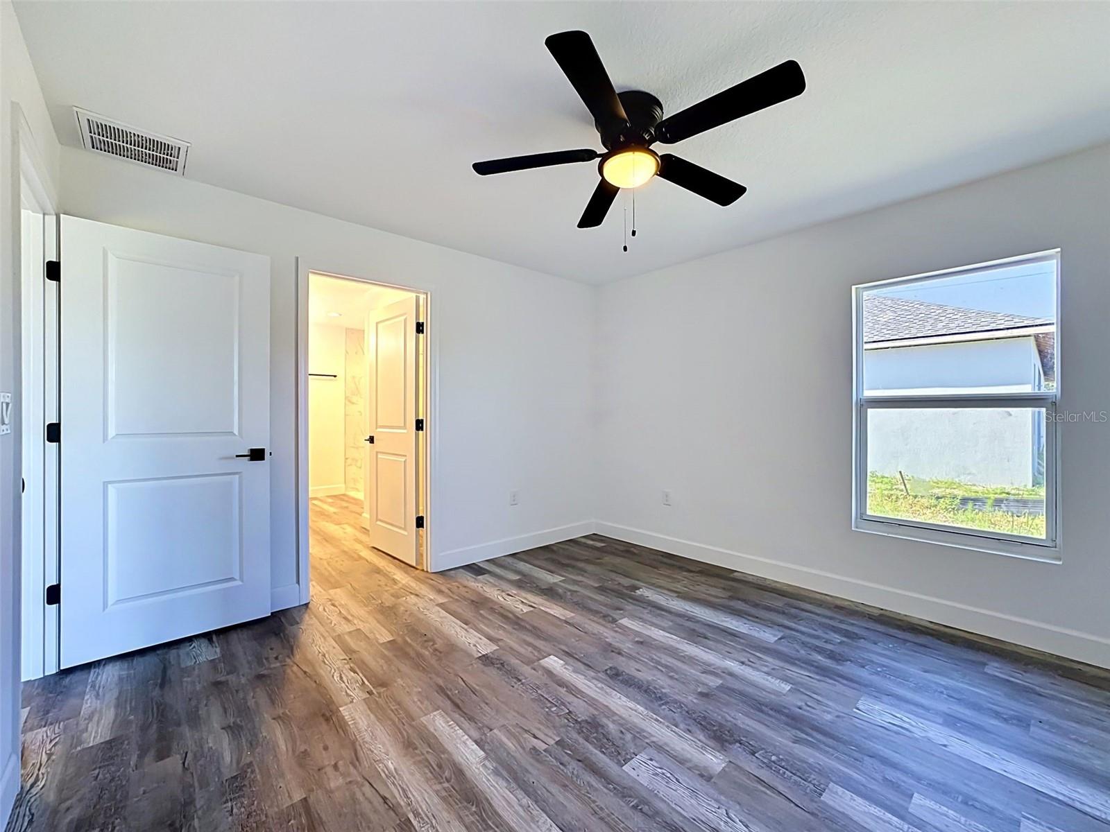 2715 GISELA RD — photo 11