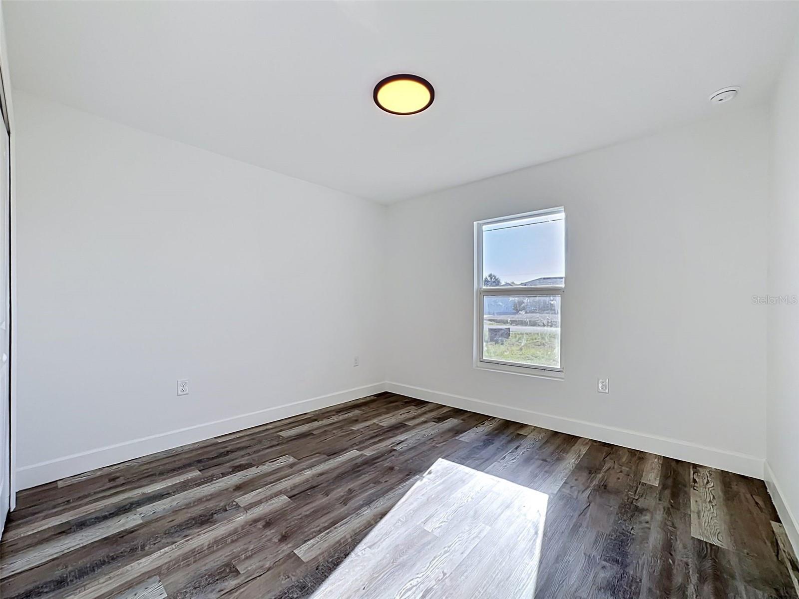 2715 GISELA RD — photo 15